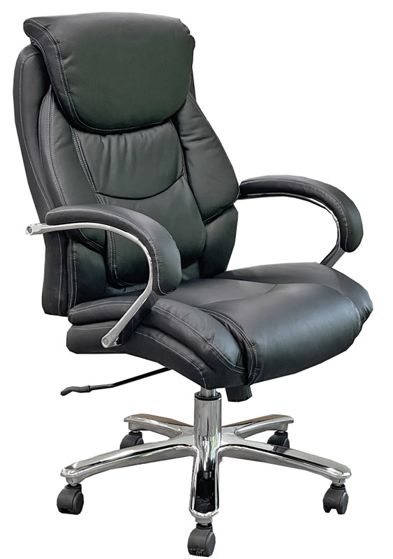 What is the space between the armrests?