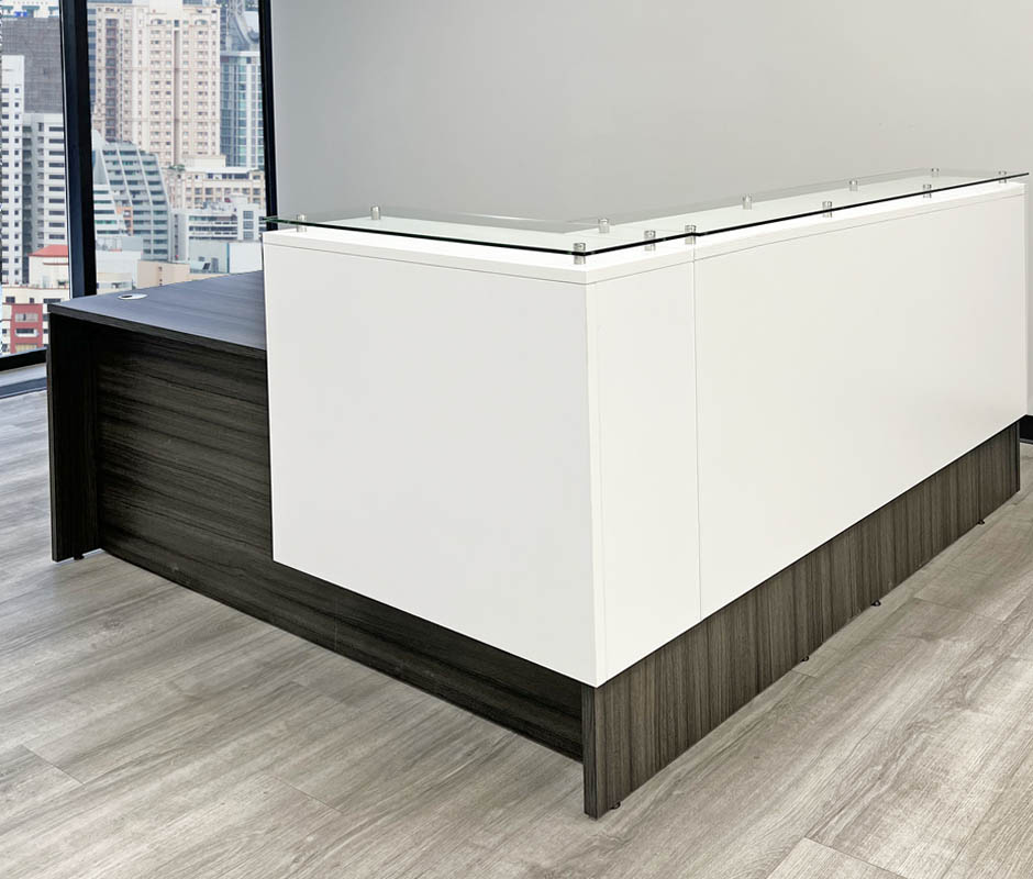 What type of drawer slides are included?